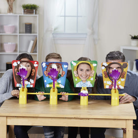 Hasbro Pie Face Mask with double-sided splash-card for varied rounds.