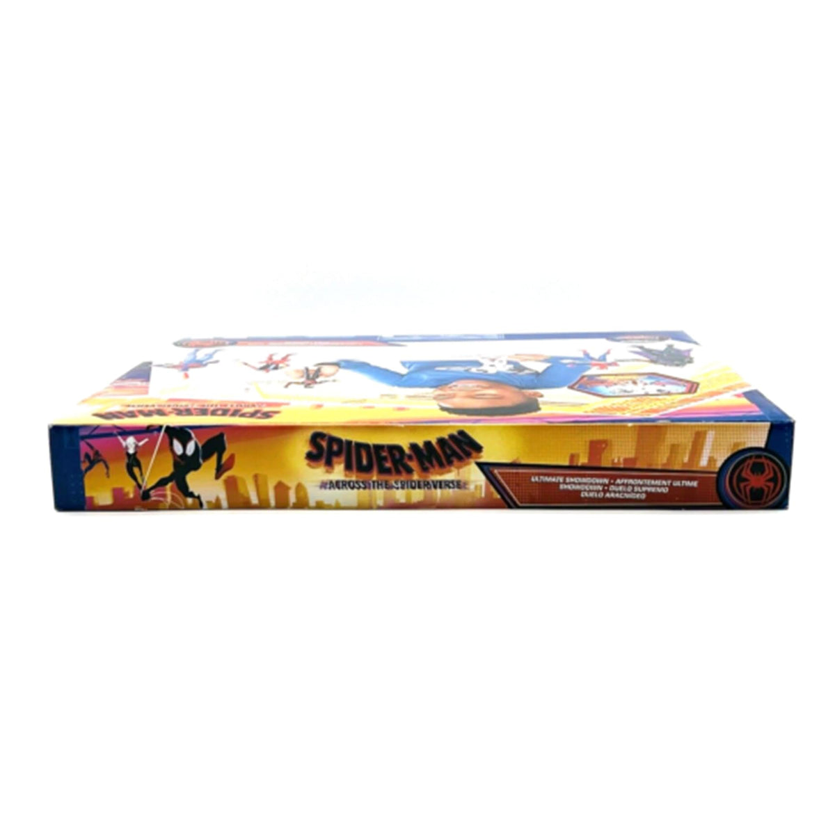 Hasbro Ultimate Showdown accessories enhance display and play.