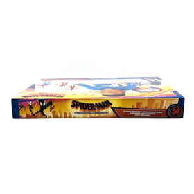 Hasbro Ultimate Showdown accessories enhance display and play.