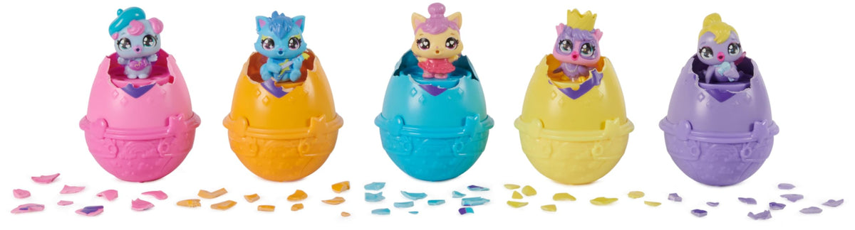 Hatchimals Alive carton lid lock keeps play organized and portable.