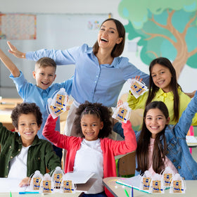 Hauwellter gift set ready-to-gift, saving planning time for teachers.