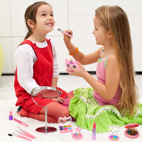 Heaning Toe Separator included in kit for comfy pedicure role play.