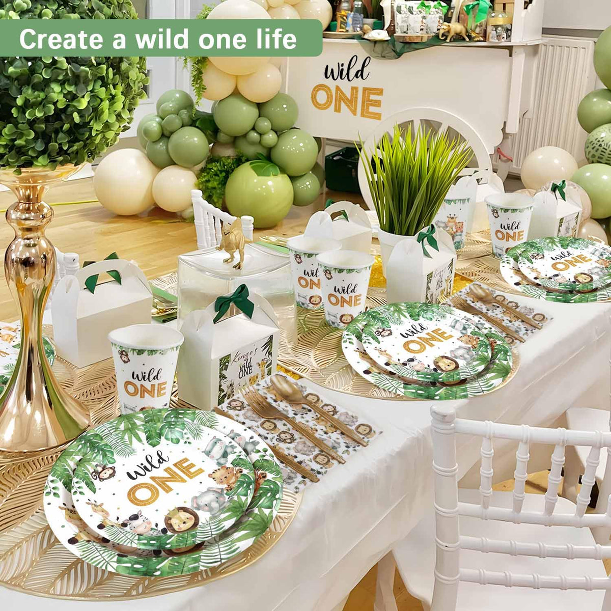 Heboland Wild One dessert plates with safari design; ideal for sweet treats