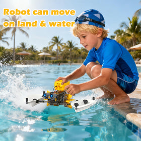 Hechify STEM learning play scene highlights creativity and problem solving.