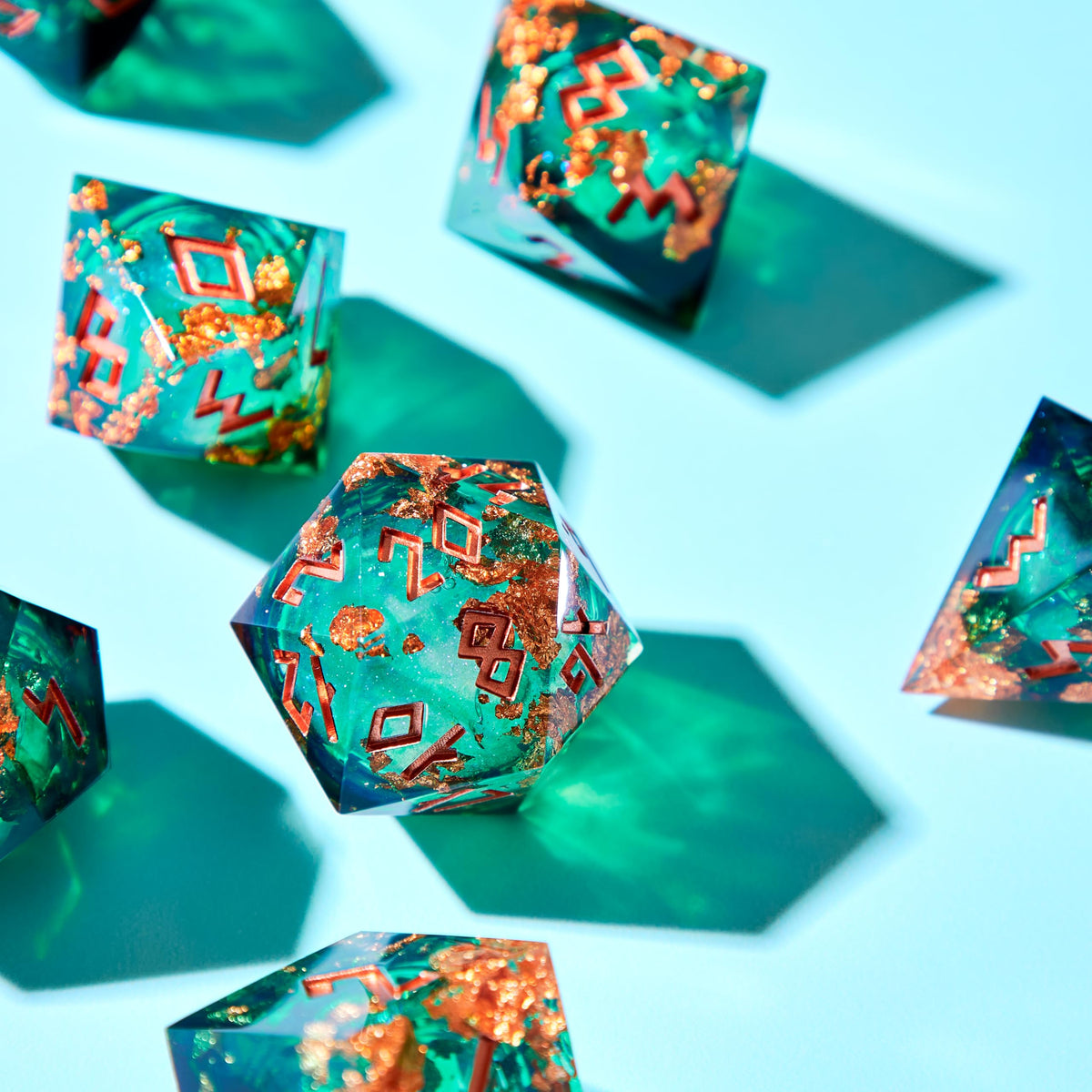 HEIMDALLR seven-die set includes D4 to D20 with premium resin.