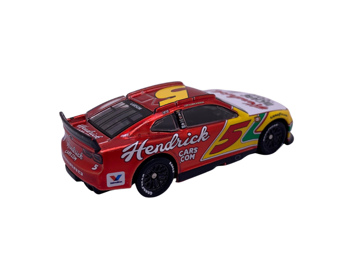 Hendrick Motorsports Kyle Larson 1:64 diecast chassis detail ideal for collectors.
