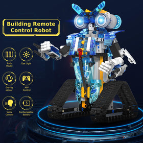 Henoda app-controlled robot offers five modes for flexible programming play.