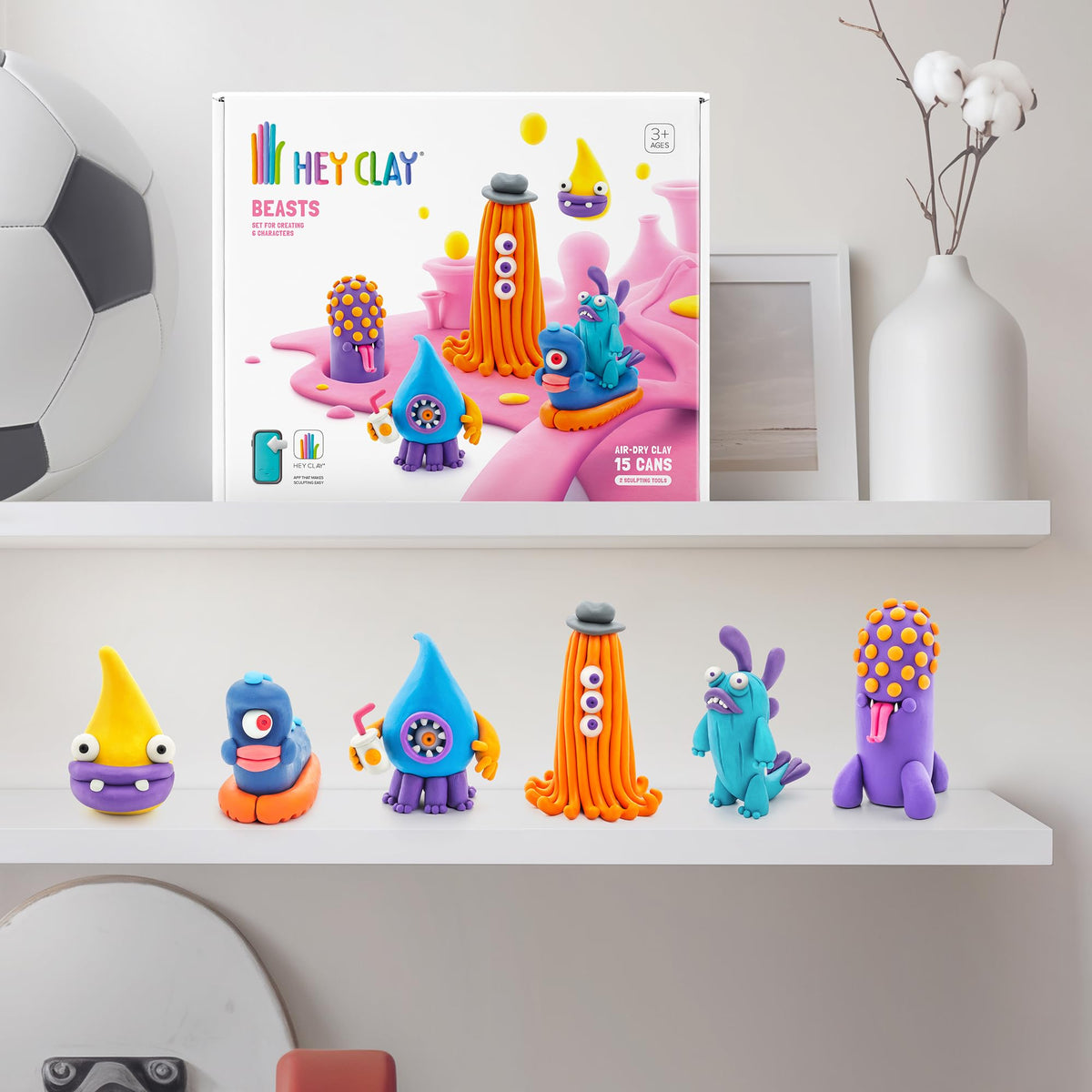 HEY CLAY Beasts Set includes sculpting tools for expressive textures.