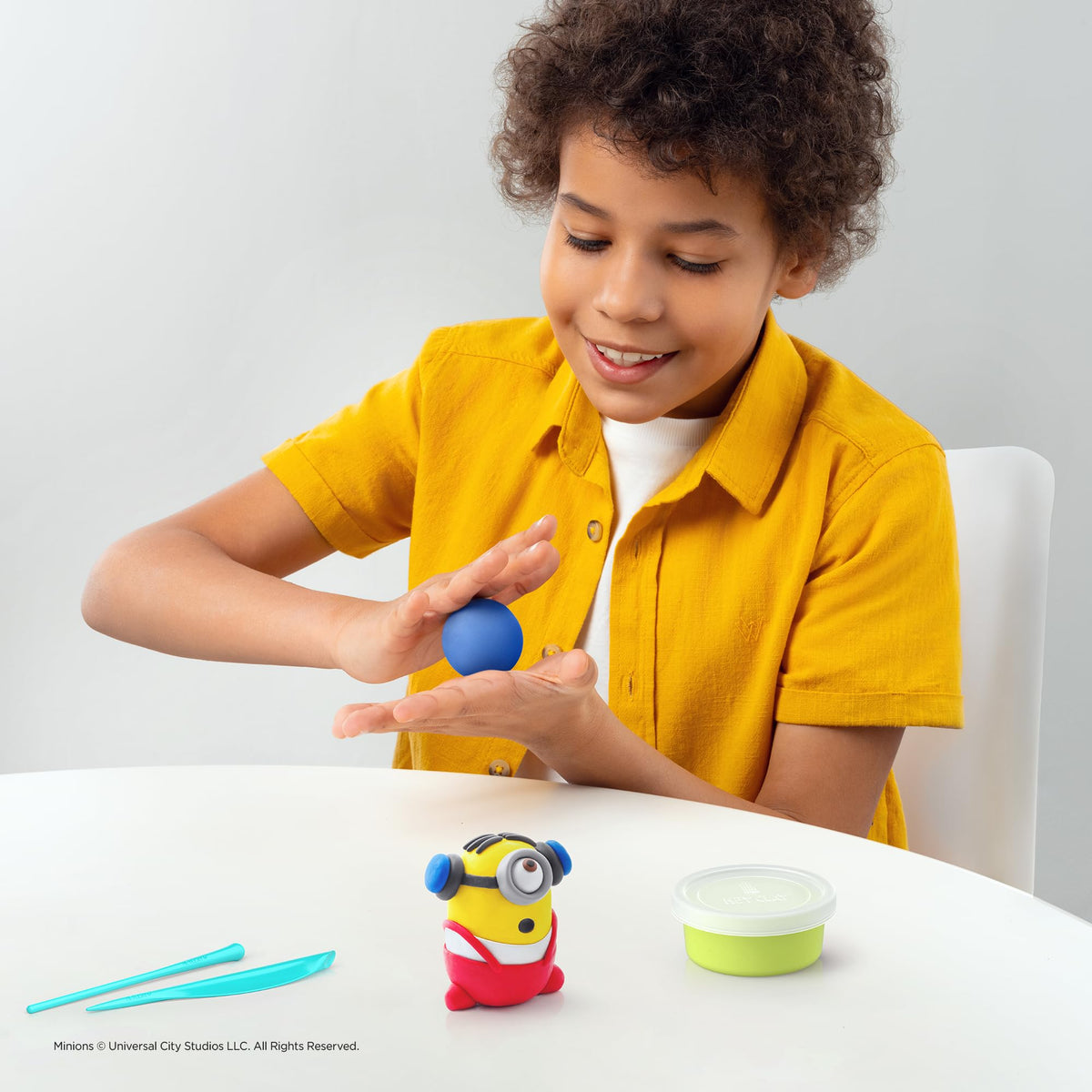 HEY CLAY Minions Otto figure boosts storytelling crafts and motor skills.