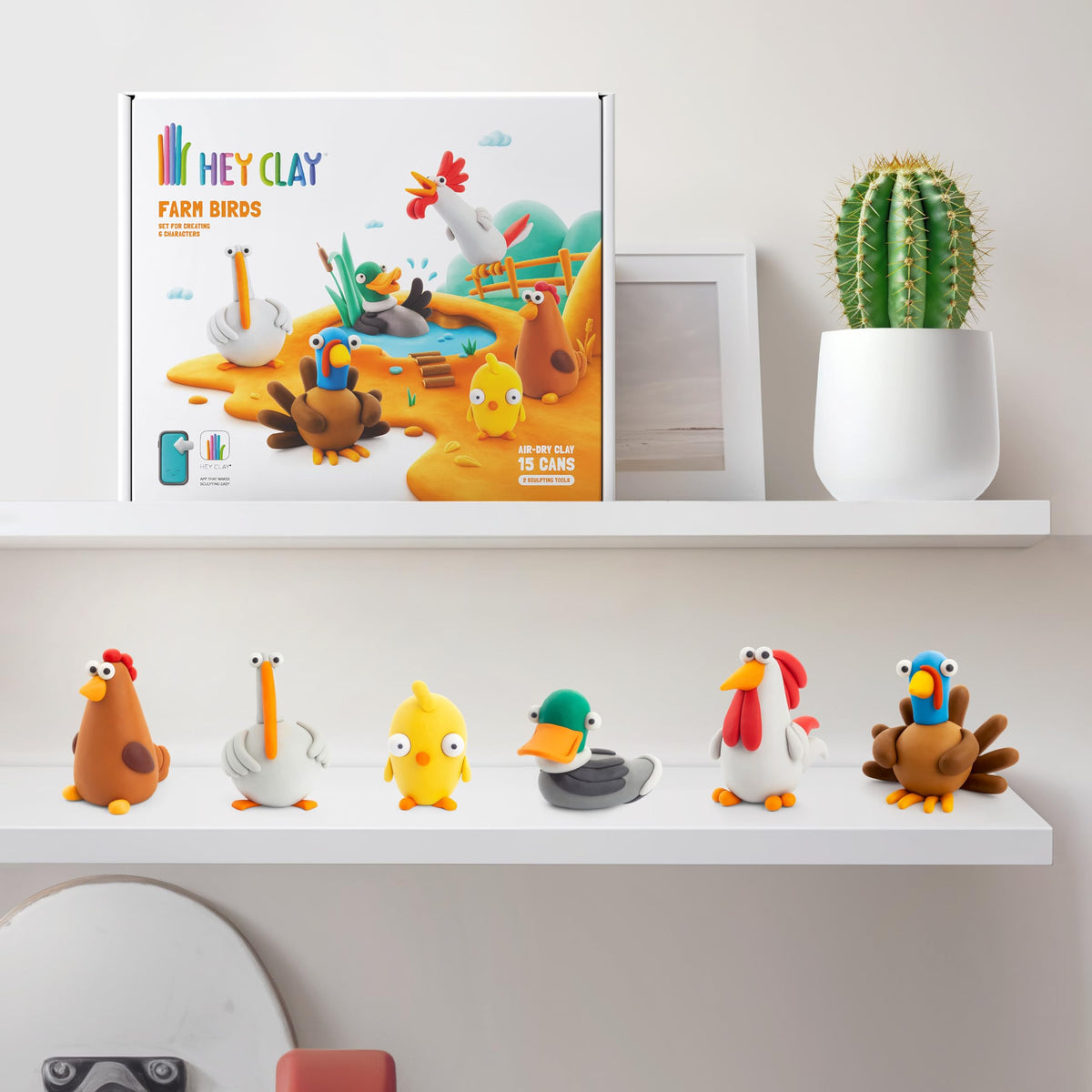 HEY CLAY Safe non-toxic composition supports worry-free play for kids.