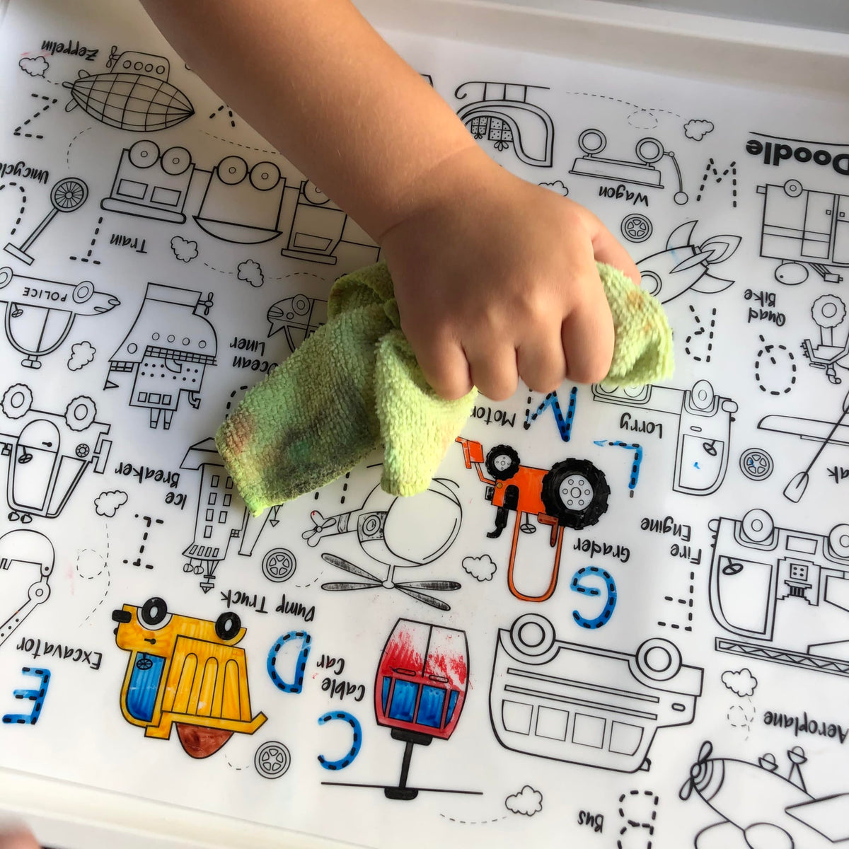 HeyDoodle learning mat supporting early literacy and recognition