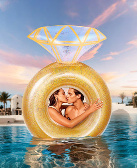 HeySplash Diamond Ring Float ready for lake or pool play.