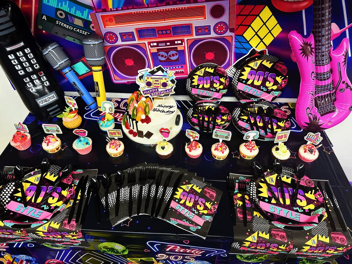 HJINGY 90s tablecloth creates bold retro styling for parties