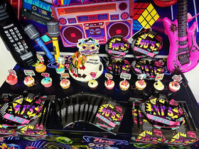 HJINGY 90s tablecloth creates bold retro styling for parties