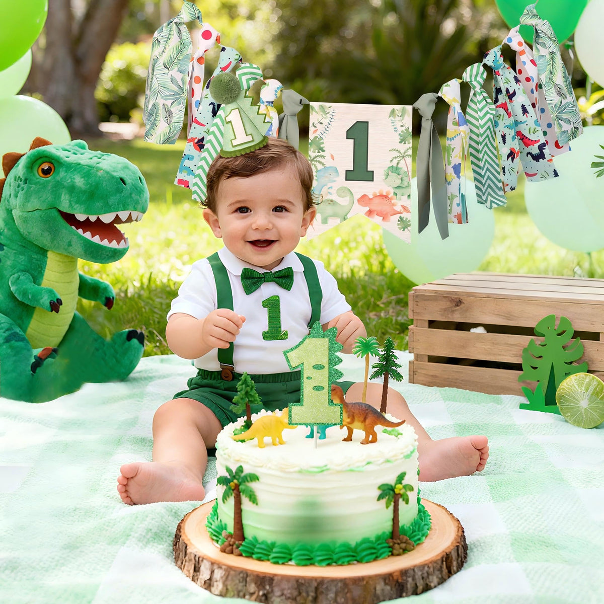 HODIHIWI dinosaur birthday hat, perfect for adorable party photos