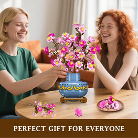 HOGOKIDS Compact 775-piece set fits on desks for personalized decor.