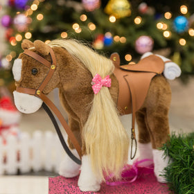 HollyHOME included comb and accessories for styling during play.