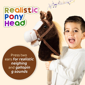 HollyHOME hobby horse wooden stick supports active balance during play.