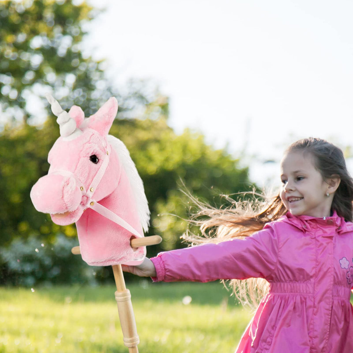 HollyHOME stick horse with wooden stick and sturdy wheel for durability