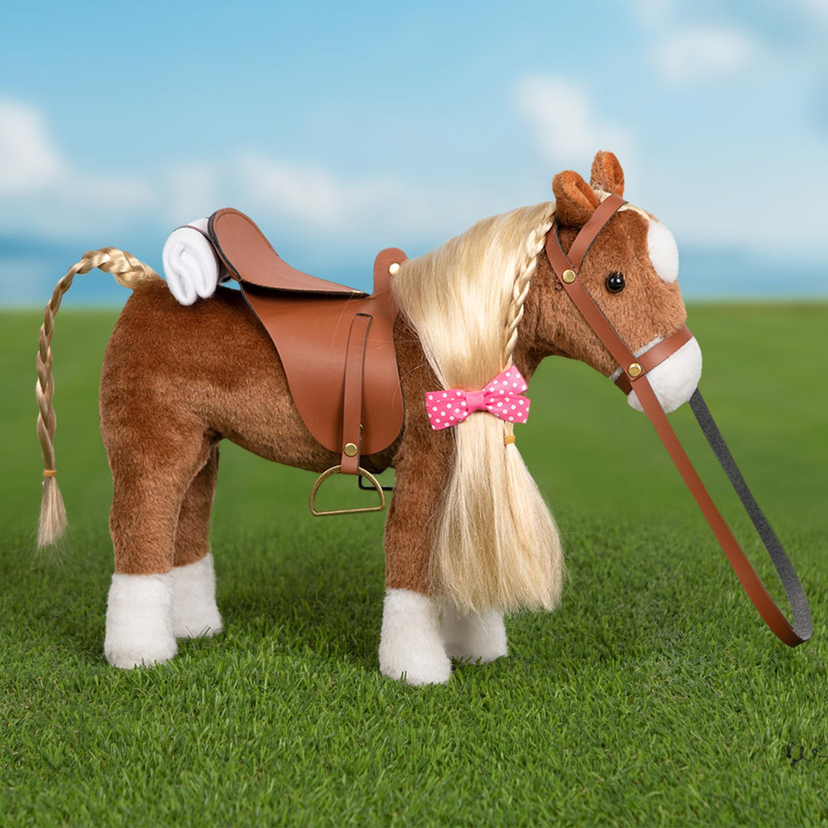 HollyHOME sturdy inner construction supports hours of play.
