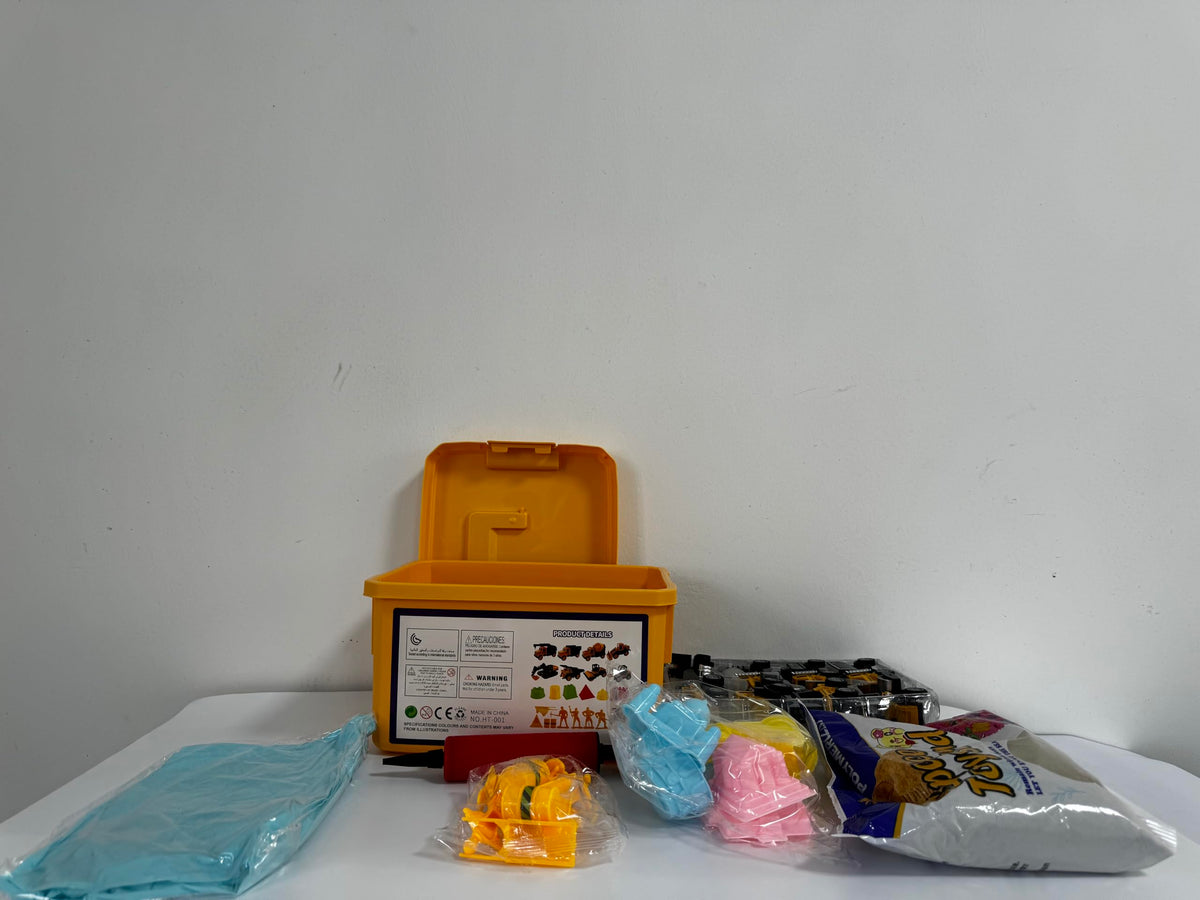 HONGTUO alloy construction vehicles close-up with movable parts