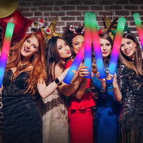HONLYNE foam glow stick adds radiant glow to wedding decor