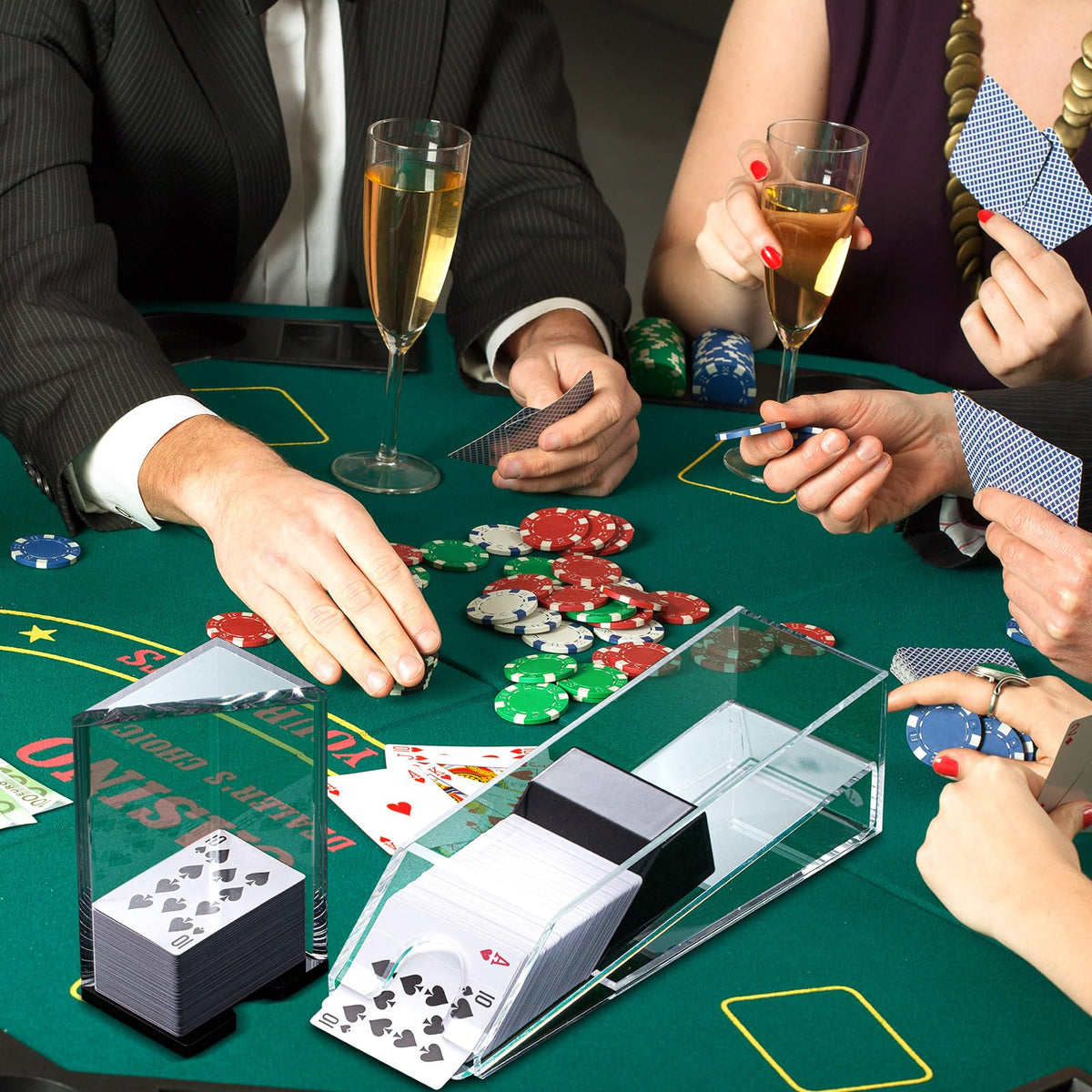 Honoson home game accessory set for casual card nights and tournaments.