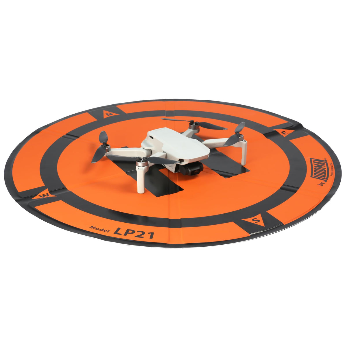 Hoodman LP21 dew-proof cleanup aids post-flight drying and quick wipe-down.