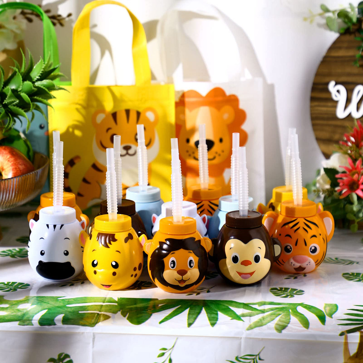 Hoolerry zoo cups with tigers, 10 oz capacity for beverages.