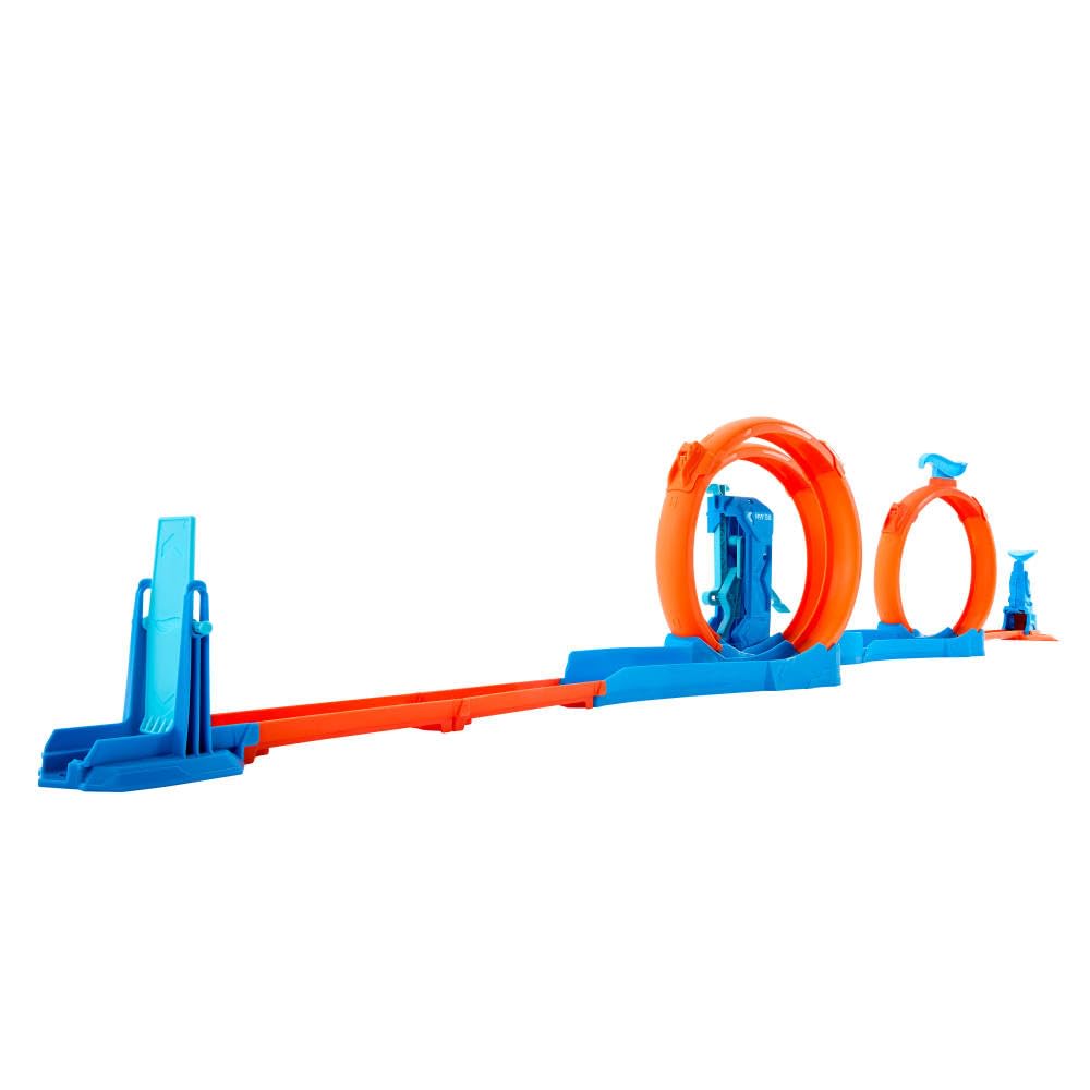 Hot Wheels 1:64-scale die-cast car included for immediate racing