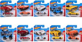 Hot Wheels 10-pack exotics decos for imaginative play and collection.