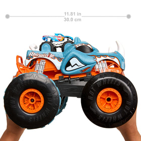 Hot Wheels charger provides 20 minutes of play after 120-minute first charge.