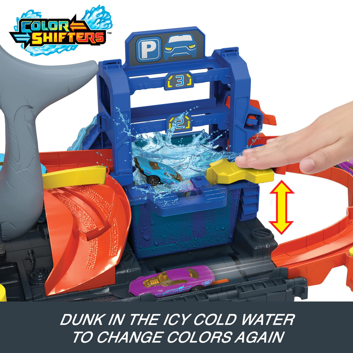 Hot Wheels wash base water catcher keeps play mess-free.