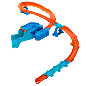 Hot Wheels deluxe build box offers multiple layouts for expanded imagination.