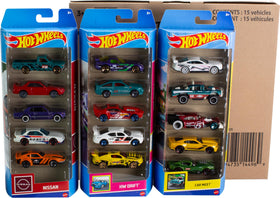 Hot Wheels rolling wheels and durable castings support energetic kid play.