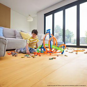 Hot Wheels Epic Crash Dash track assembly showing easy setup and durability.
