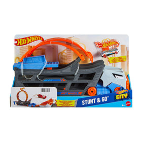Hot Wheels includes one car and authentic loop play set.