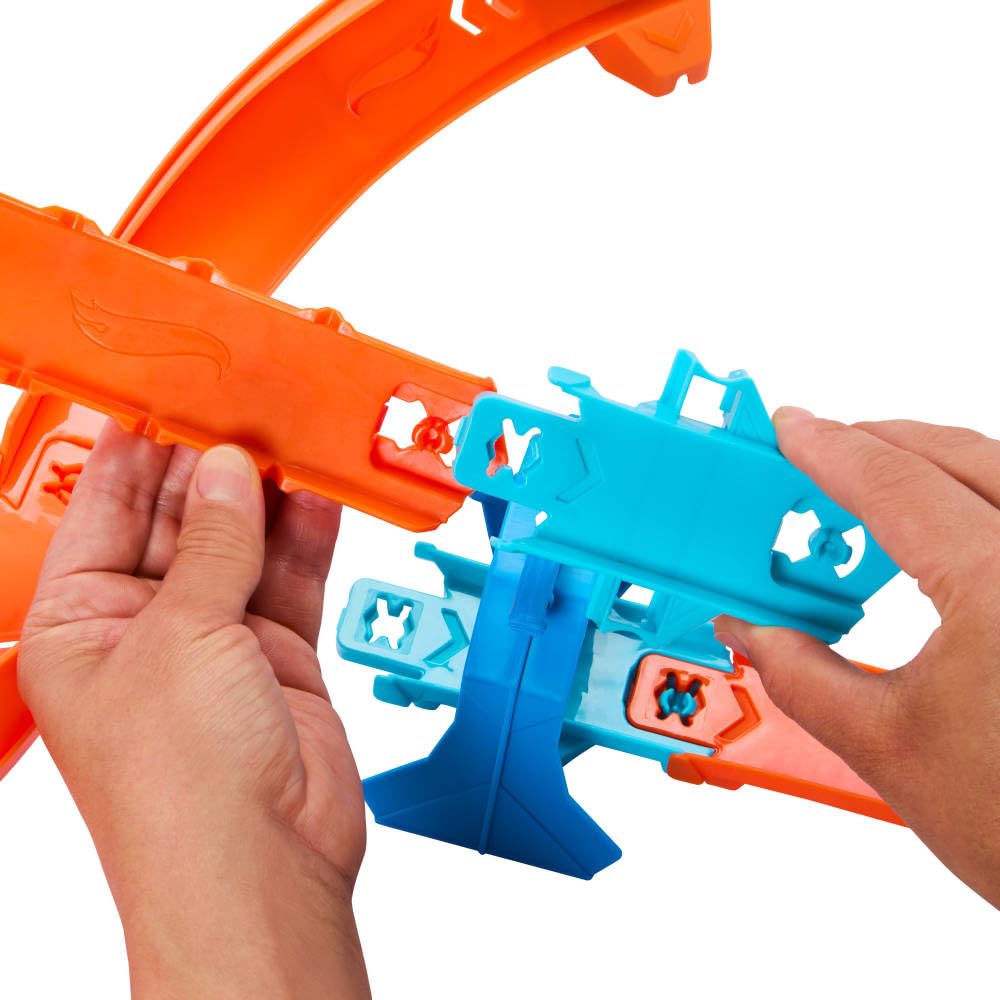 Hot Wheels jump ramps and curves enable dramatic stunts and creative layouts.