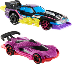 Hot Wheels Lets Race Activate GT-Scorcher with side flames for fast action.