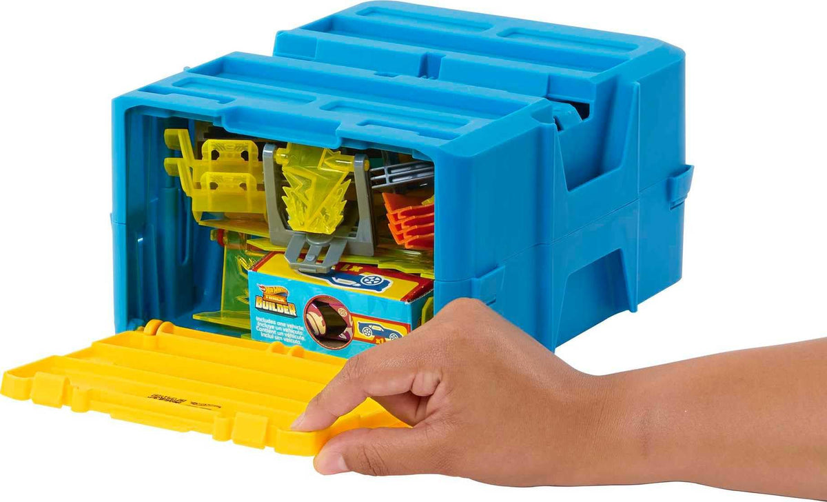 Hot Wheels Lightning Boost Pack lightning kickers for extra speed boosts