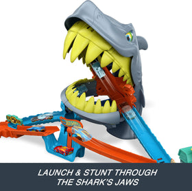 Hot Wheels pivoting launcher enabling two launch styles.