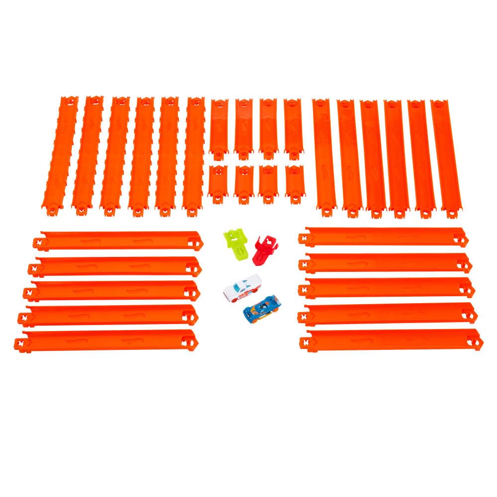 Hot Wheels 25ft Speed Snap Track with curved and straight sections.