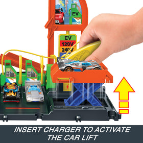 Hot Wheels Super Recharge connects to other sets to build a cityscape