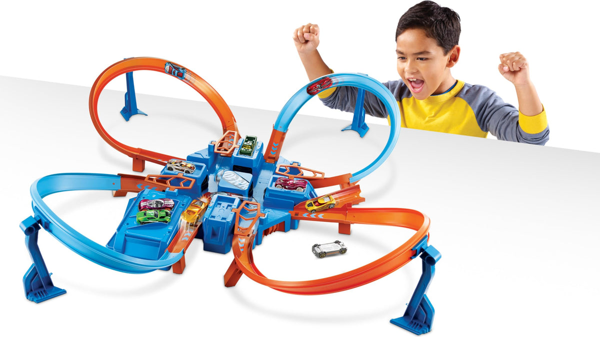 Hot Wheels criss-cross crash track inspires storytelling and racing