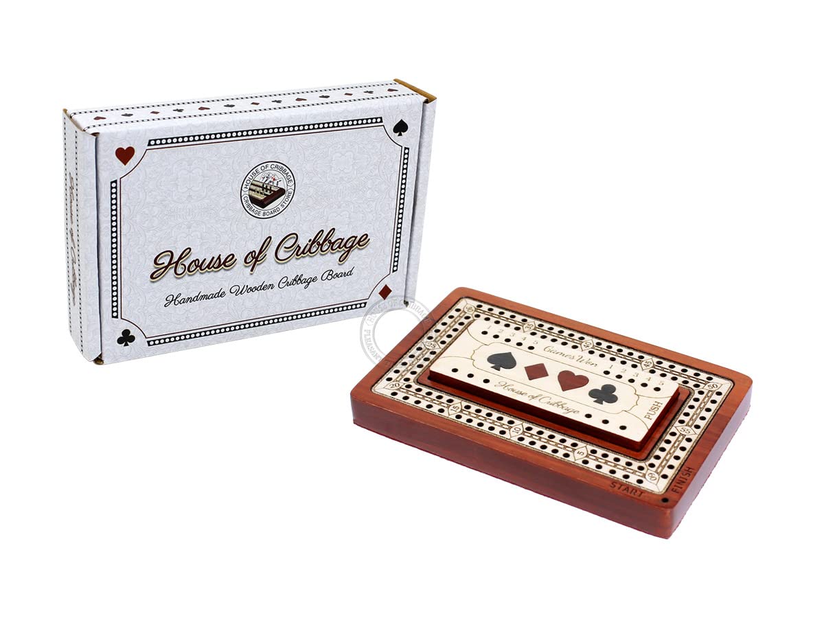 House of Cribbage magnetic push lid storing pegs securely during transport.