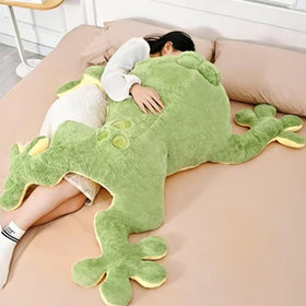 Huniupore large frog plush face close-up for comforting hugs