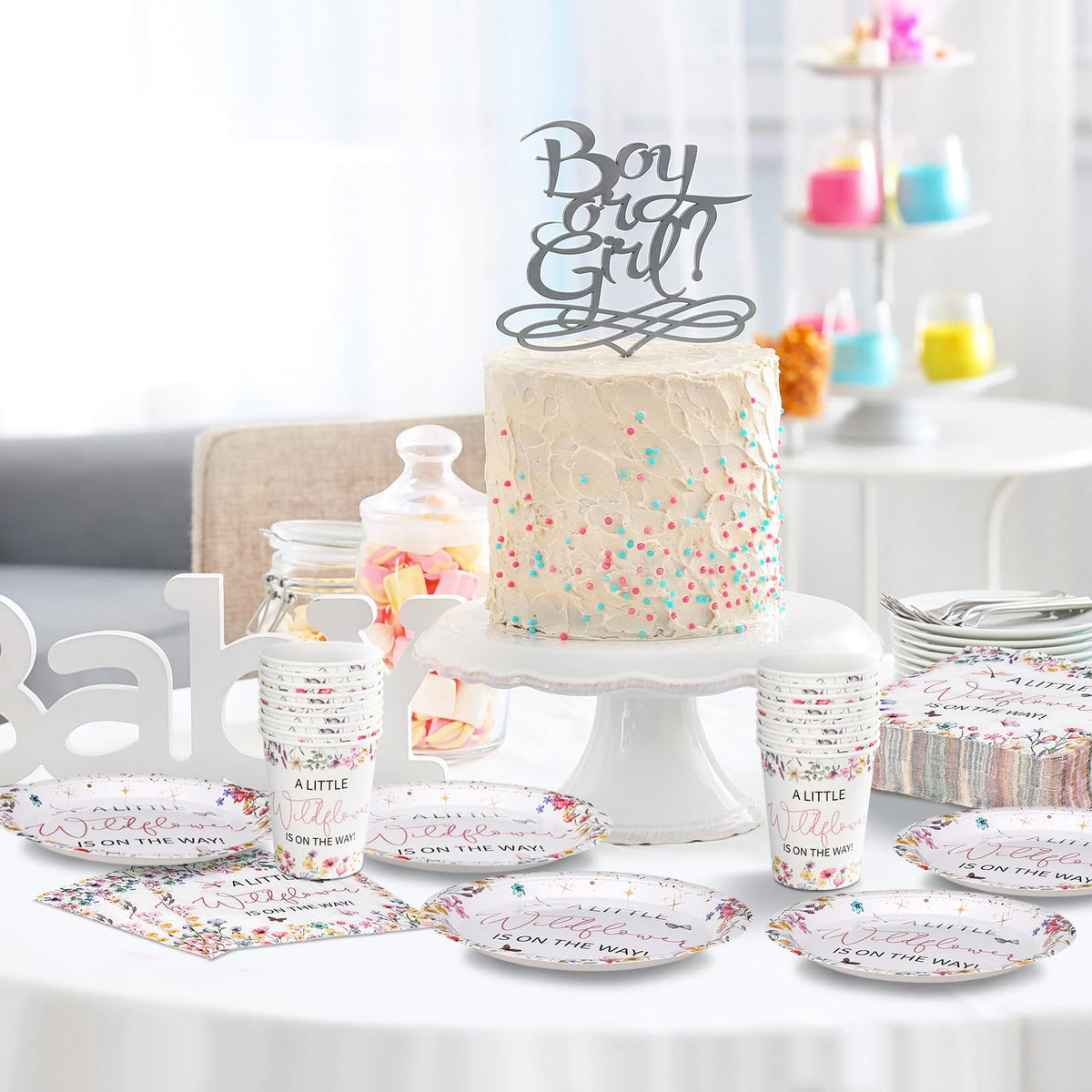 Hushee Baby in Bloom napkins with a 3-tier layout for stylish cleanup