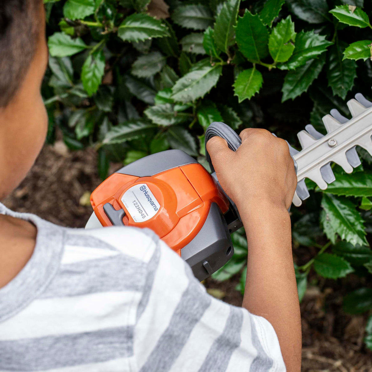 Husqvarna toy hedge trimmer sound demo for immersive play.