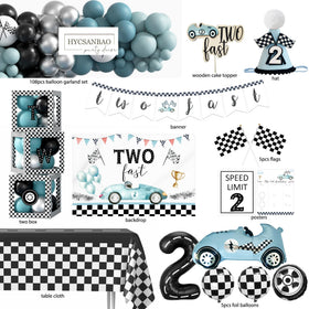 HYCSANBAO balloon garland set frames the second birthday scene