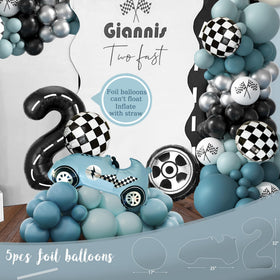 HYCSANBAO cake topper adds racing flair to the cake